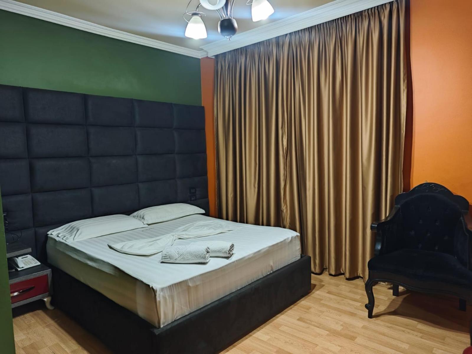 Hotel Boutique Artist Tirana Exterior foto