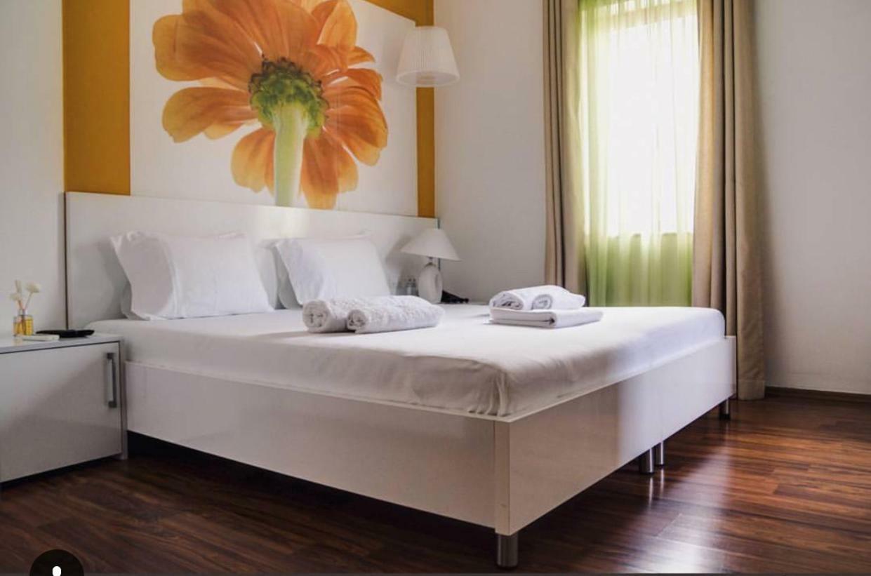 Hotel Boutique Artist Tirana Exterior foto